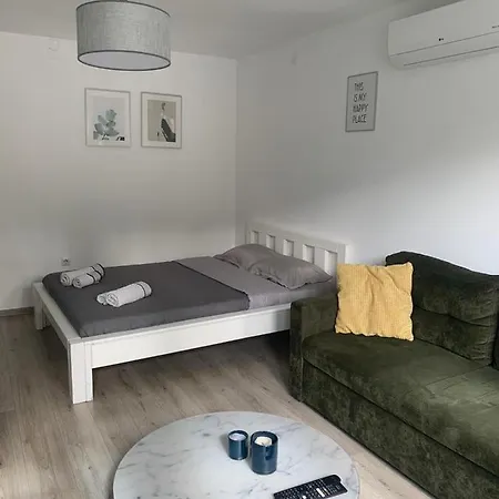 Abby Apartmentz *