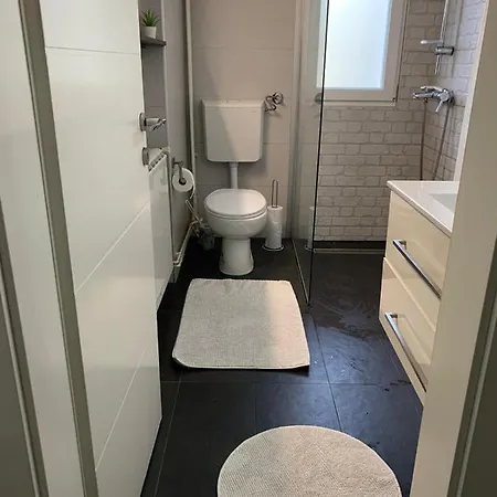 Abby Apartmentz